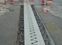 Tham Khảo Báo Giá Khe Co Giãn Răng Lược